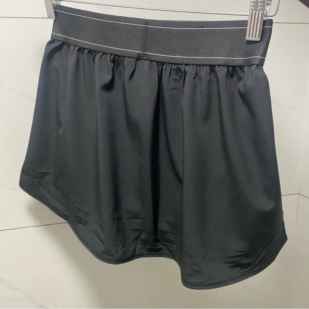 ALO Yoga Elegant Black Circle Skirt